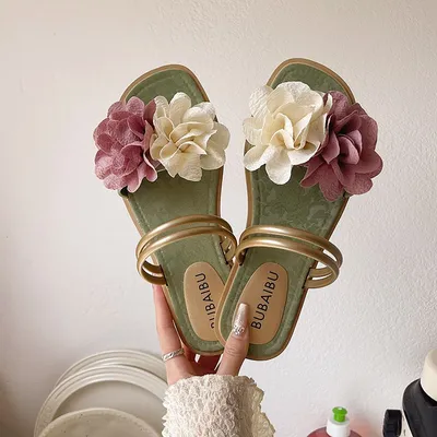 NEW STYLE FASHION COMFORTABLE WEAR RESISTANT FLIP FLOPS