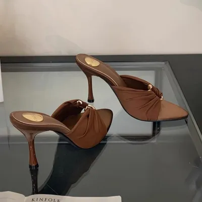 WOMEN’S TRENDING PENCIL HEEL