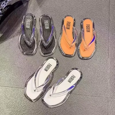 FASHIONABLE AND VERSATILE FLAT SLIPPERS FOR WOMEN