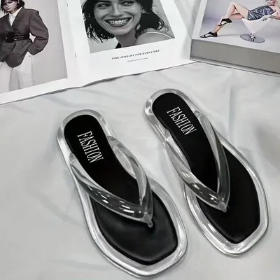 FASHIONABLE AND VERSATILE FLAT SLIPPERS FOR WOMEN
