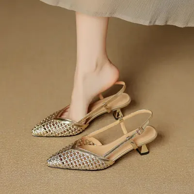 THICK HEEL MEDIUM HEEL