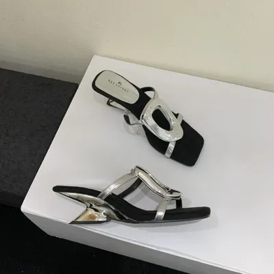 French style metal square buckle flip flops for women