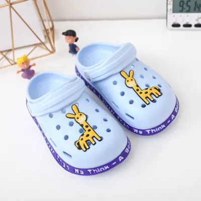 Kids' Lightweight Whale Charm Clog Sandals – Non-Slip Water Shoes
