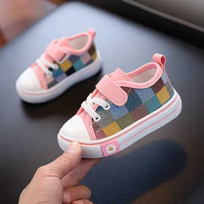 Low-cut children's canvas shoes 