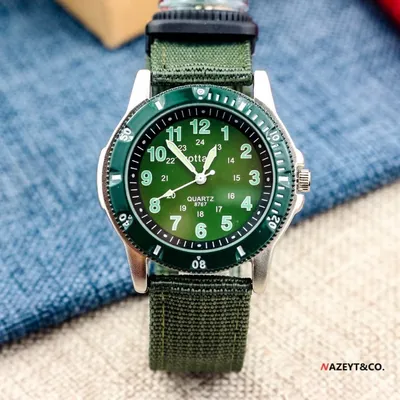 Military Style Green Quartz Wrist Watch