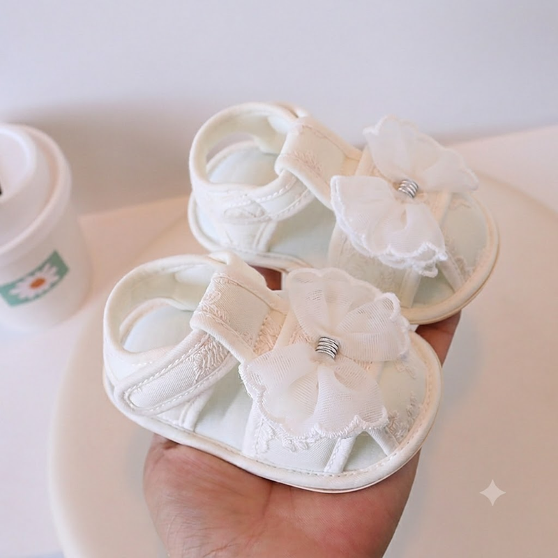 Elegant Lace Bow Infant Sandals
