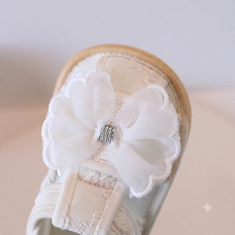 Elegant Lace Bow Infant Sandals