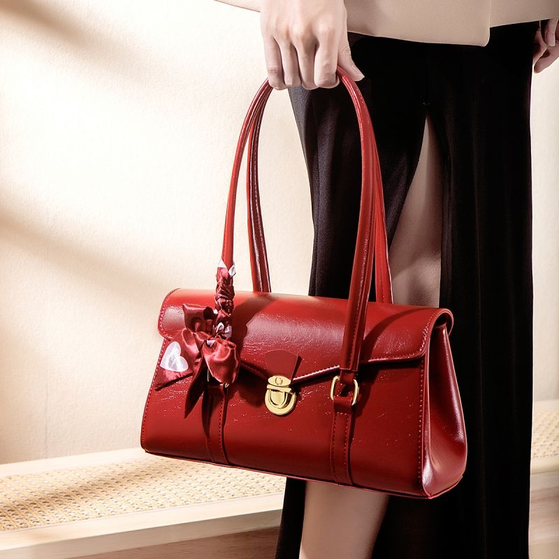  Luxury Trendy Tote Bags 