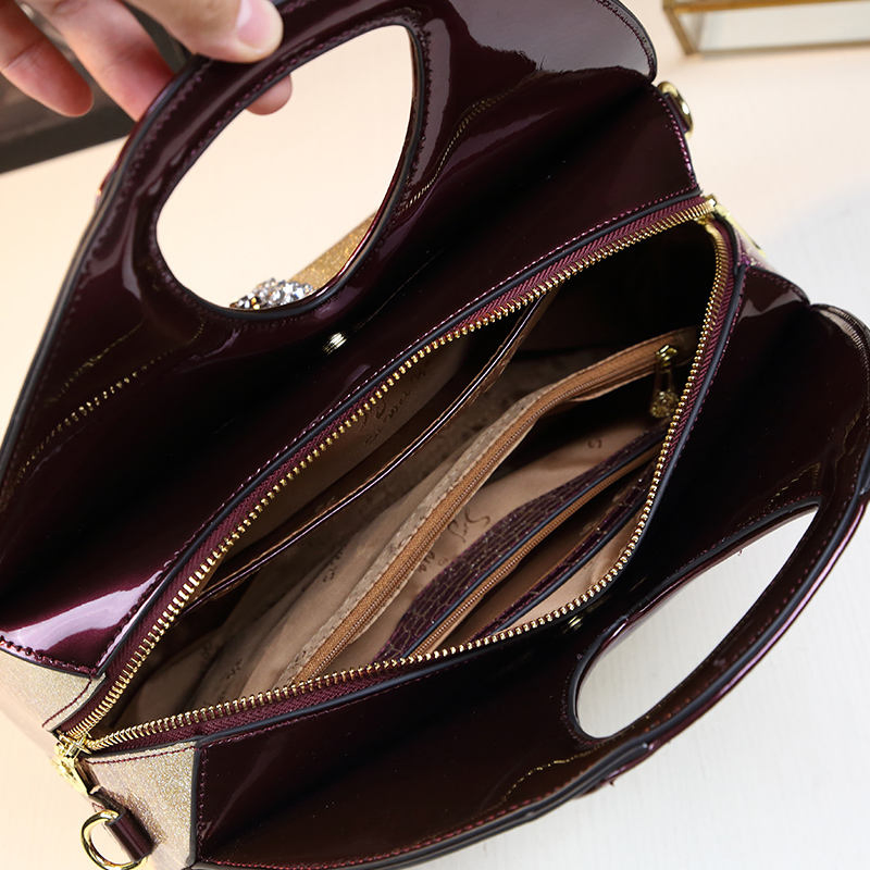 Women's Small Square Chain Handbag 