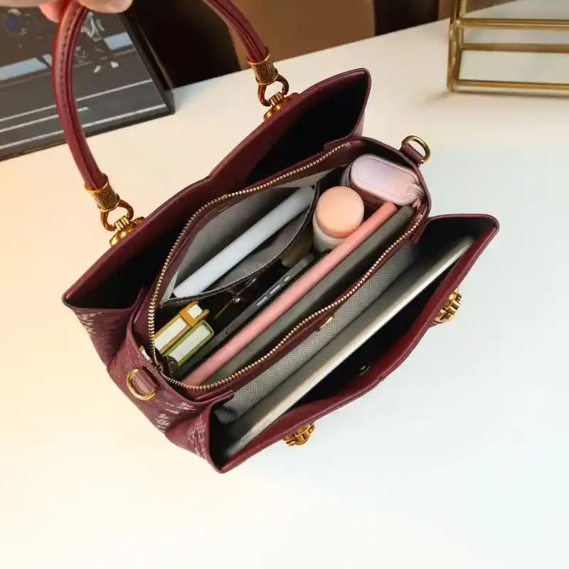 Fashionable Single-shoulder Crossbody Bag