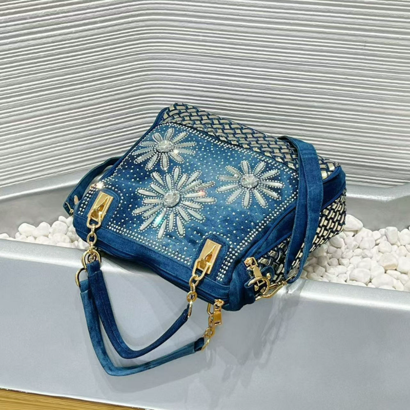  Vertical Single-shoulder Crossbody Bag