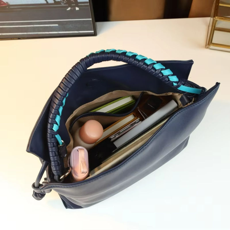 New Niche and Trendy Bucket Bag