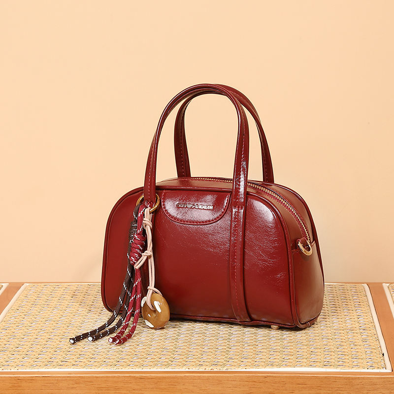  Large-capacity Crossbody Bag