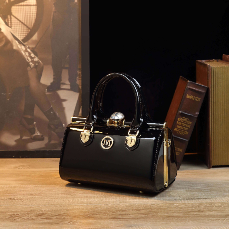 Casual Shoulder Bag with Spacious Interior