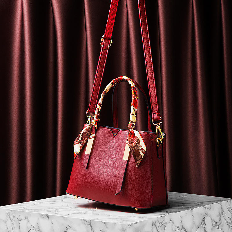 Capacity Handheld Shoulder Bag