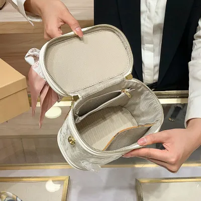 New Loumixer Korean Ladies Crossbody