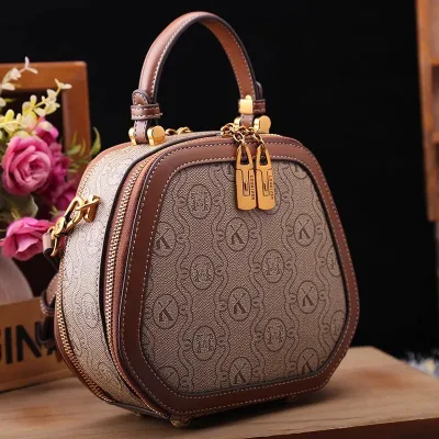 Single Shoulder Crossbody Bags