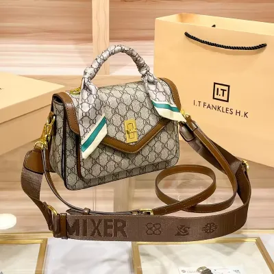 Portable Zipper Closure Foldable Handbag