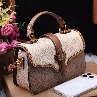  Vintage Small Square Women's Shoulder Bag