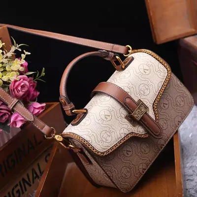  Vintage Small Square Women's Shoulder Bag