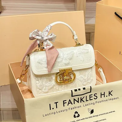  Shoulder Zipper Closure Handbag