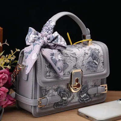 Trending Luxury Women's Handbag 