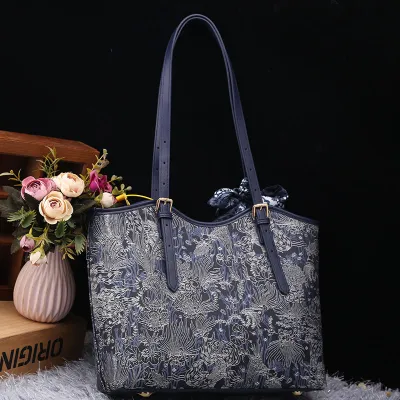  Butterfly Underarm Shoulder Bag 