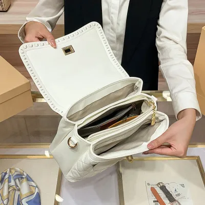  Handle Handbag with Polyester Lining