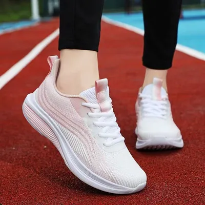 Flexible Outdoor Walking Shoe