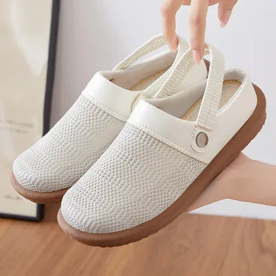  Japanese Style Simple Closed Slipper 