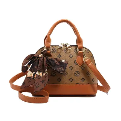 Luxe LV Retro printed handbag