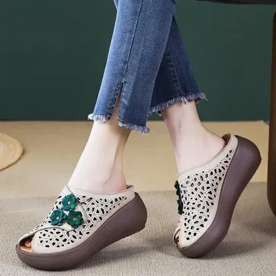  Floral Hole Sandals