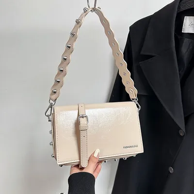 Fashion Bolt Design Shoulder Bags