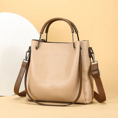 Luxury Daily Use Crossbody Bag 