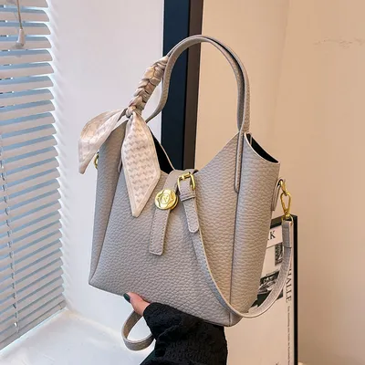New Ribbon Design Ladies' Hand Bag