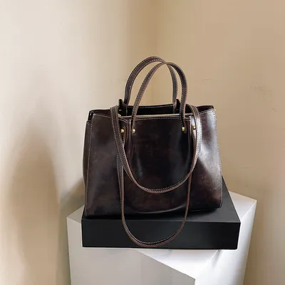 Large Capacity Exquisite Shoulder Bag