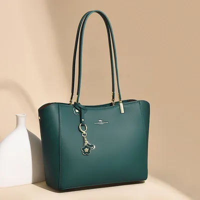 Exquisite Pendant Design Tote Bag