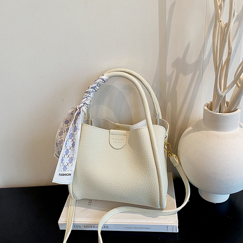  Luxury Elegant Crossbody Bag
