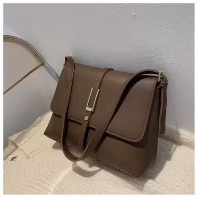 Sleek Vibes Travel Crossbody