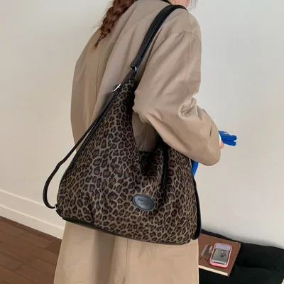 Spring Retro Large-Capacity Bag 