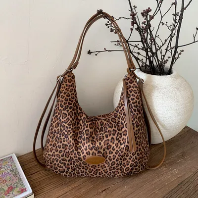 Spring Retro Large-Capacity Bag 