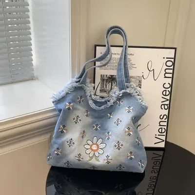 New Korean Casual Fashion Versatile Large Capacity Tote