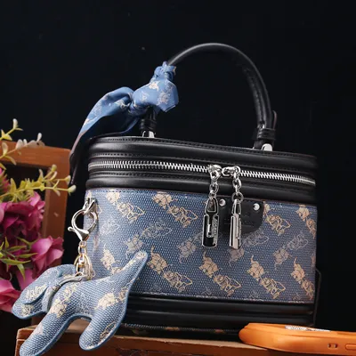 Classic Ladies Handbag