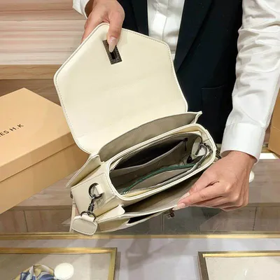 Royal Pearl Style Bag