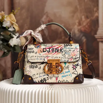 Classic Pearl Fashion Bag