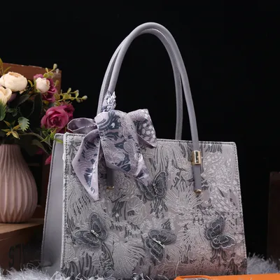 Modern Lady Everyday Bag