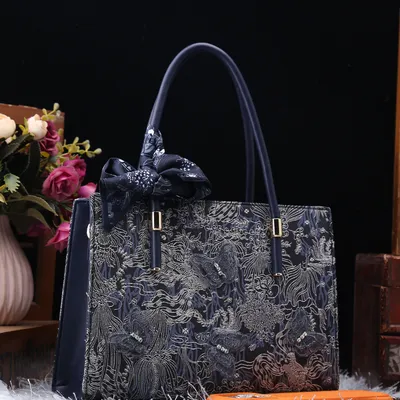 Modern Lady Everyday Bag