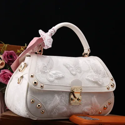Timeless Beauty Fashion Bag
