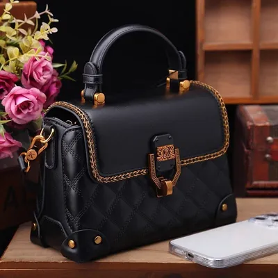 Modern Pearl Shoulder Bag