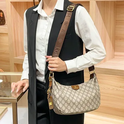 Elegant Bloom Shoulder Bag